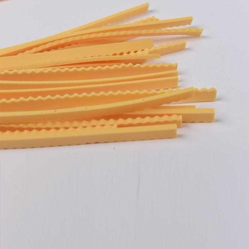 Alta elasticidad amarillo 8mm corte por inyección esponja ranura de caucho caucho plano contrachapado de acero regla de corte por inyección
