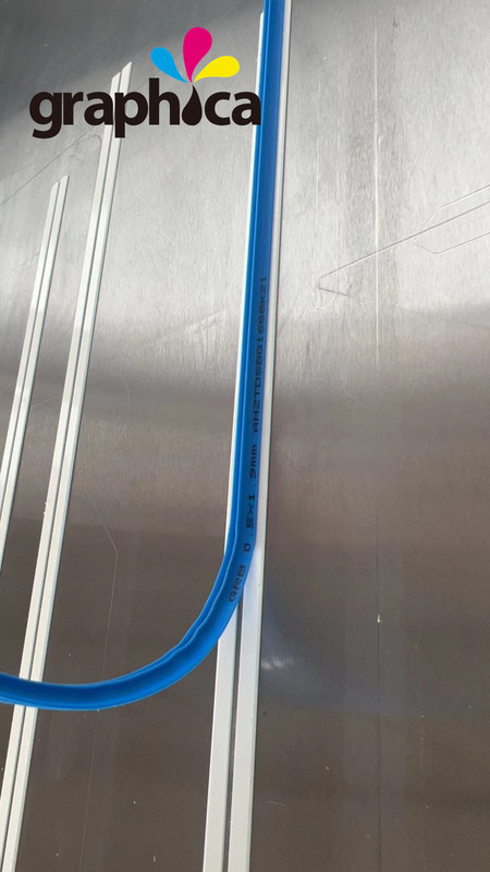 Matriz de crecimiento de material de cartón de prensa negro para el corte a presión 0,3x1,2 mm Tiempo de perforación 000-100