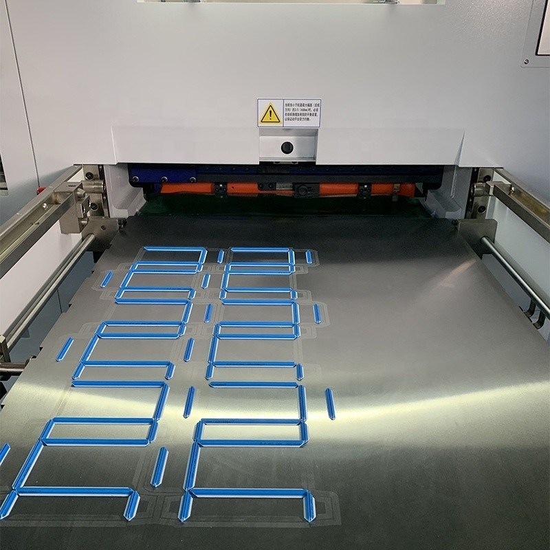 Corte de matrices a granel en matrices para la fabricación de cartón y cajas de papel corrugado