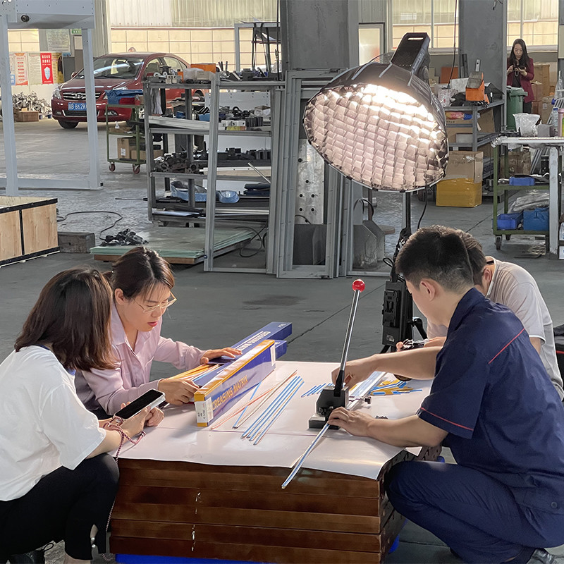Matriz de crecimiento de PVC blanco con cinta y pegamento de dedos importados para gráficos Beijing 2021