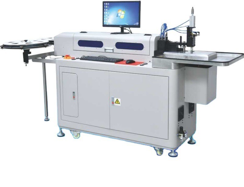 Barras de acero Materia prima Máquina de doblar la regla de acero para gráfico10-B 1.5MM Min longitud de extremo