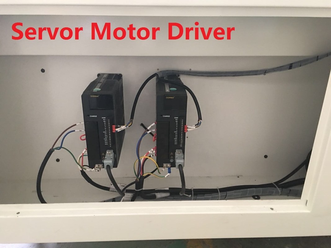 Máquina de corte a presión por láser plana de 380v gráfica de Beijing GIT1218-400W con precisión de reposicionamiento ≤0,02 mm